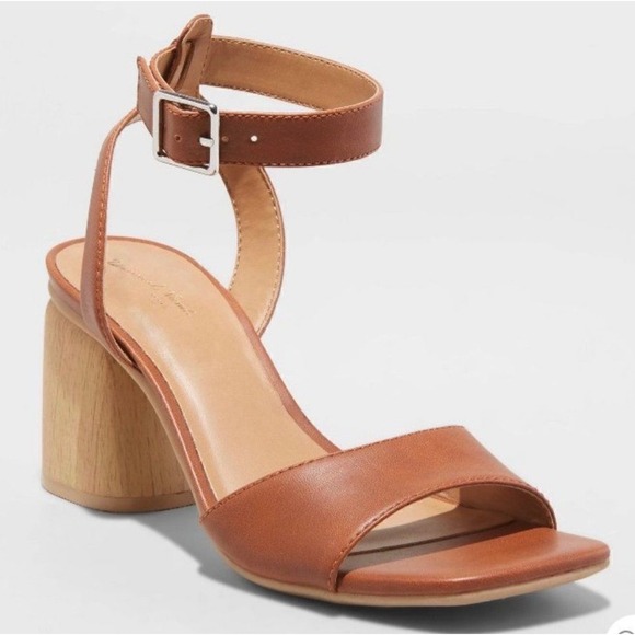 Universal Thread Shoes - Universal Thread Womens Brown Lauren Block Heel Ankle Strap Sandals Size 11